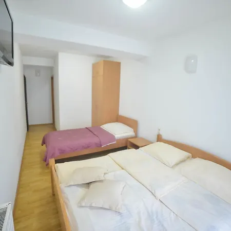 Caribic Nocleg ze śniadaniem Derventa